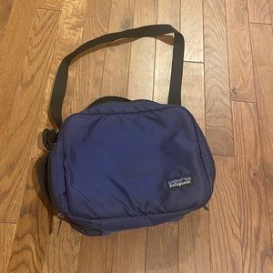Purple vintage Patagonia lunchbox
